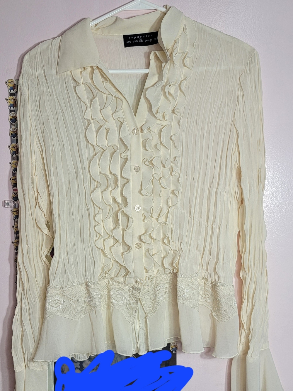 New York City Design Co. Light Cream Ruffled Button-Down Blouse Size Medium